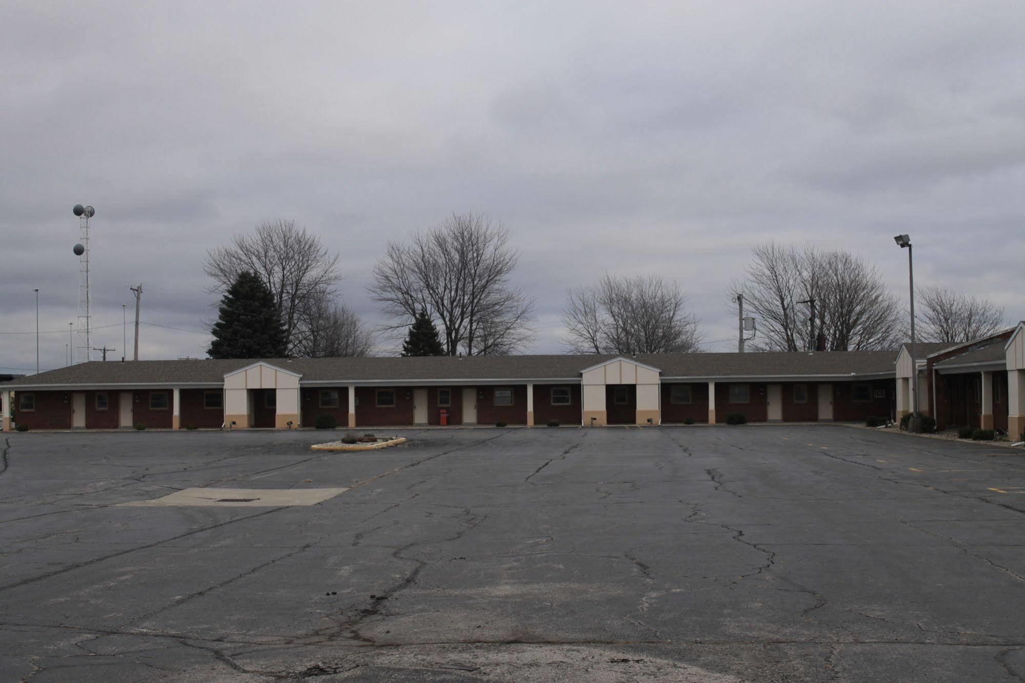 Rodeway Inn Wauseon Exterior photo